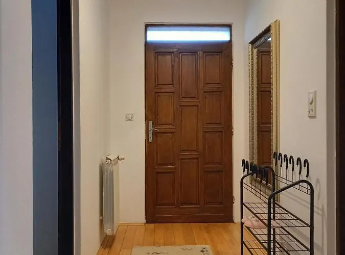 Matisse Airport Lejlighed *